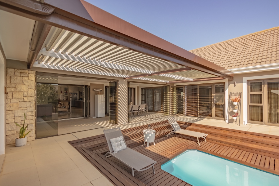 4 Bedroom Property for Sale in Zevenwacht Country Estate Western Cape